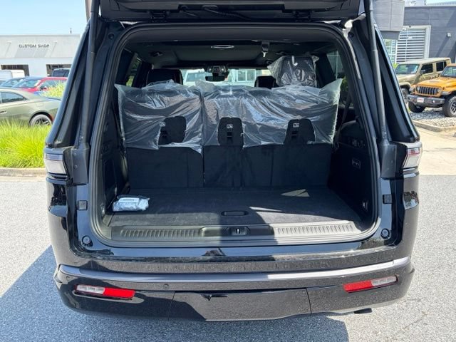 New 2026 Jeep Grand Wagoneer 4WD image 7