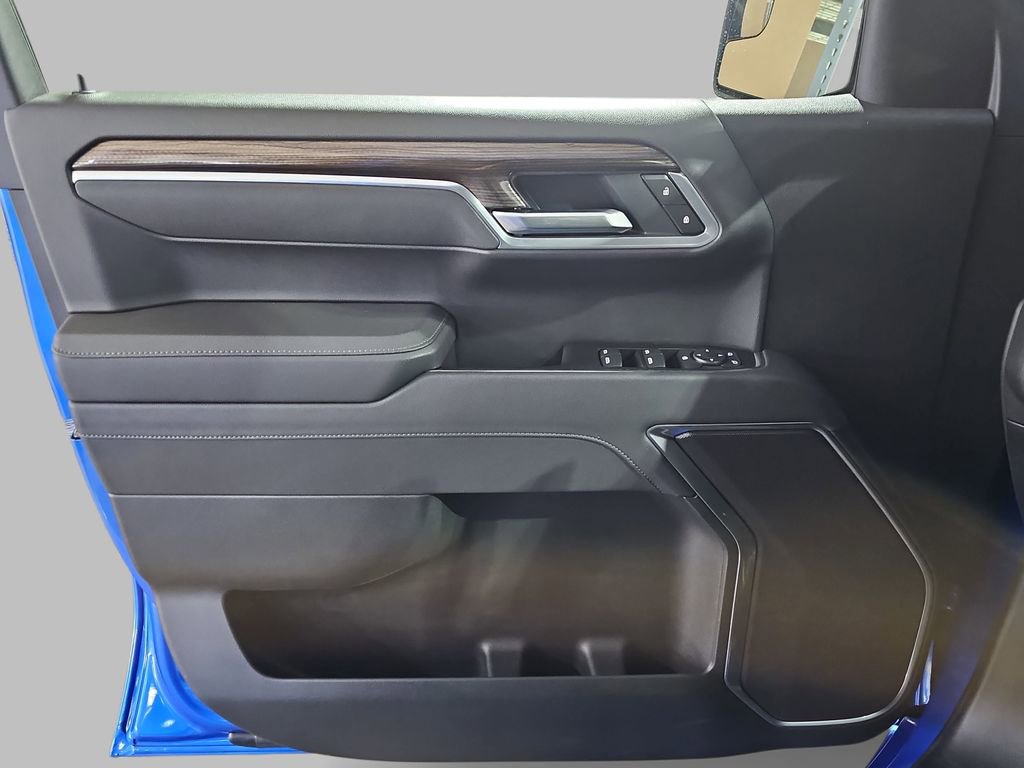 Certified 2025 Chevrolet Silverado 1500 LT AWD/4WD image 32