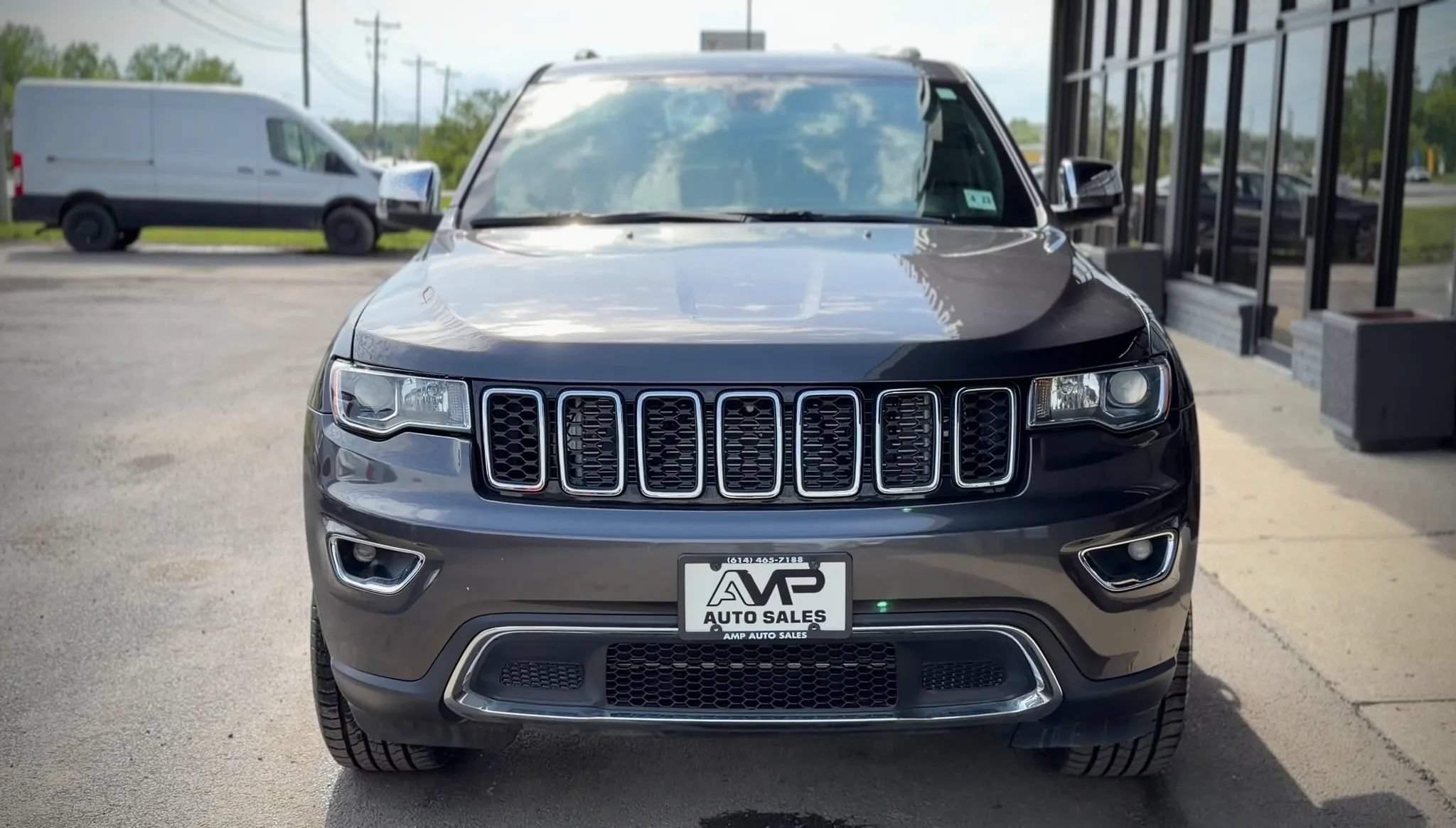 Used 2018 Jeep Grand Cherokee Limited AWD/4WD image 6