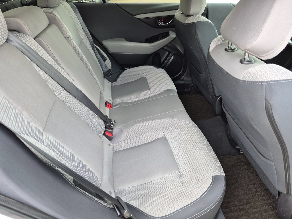 Used 2025 Subaru Outback Premium AWD/4WD image 30