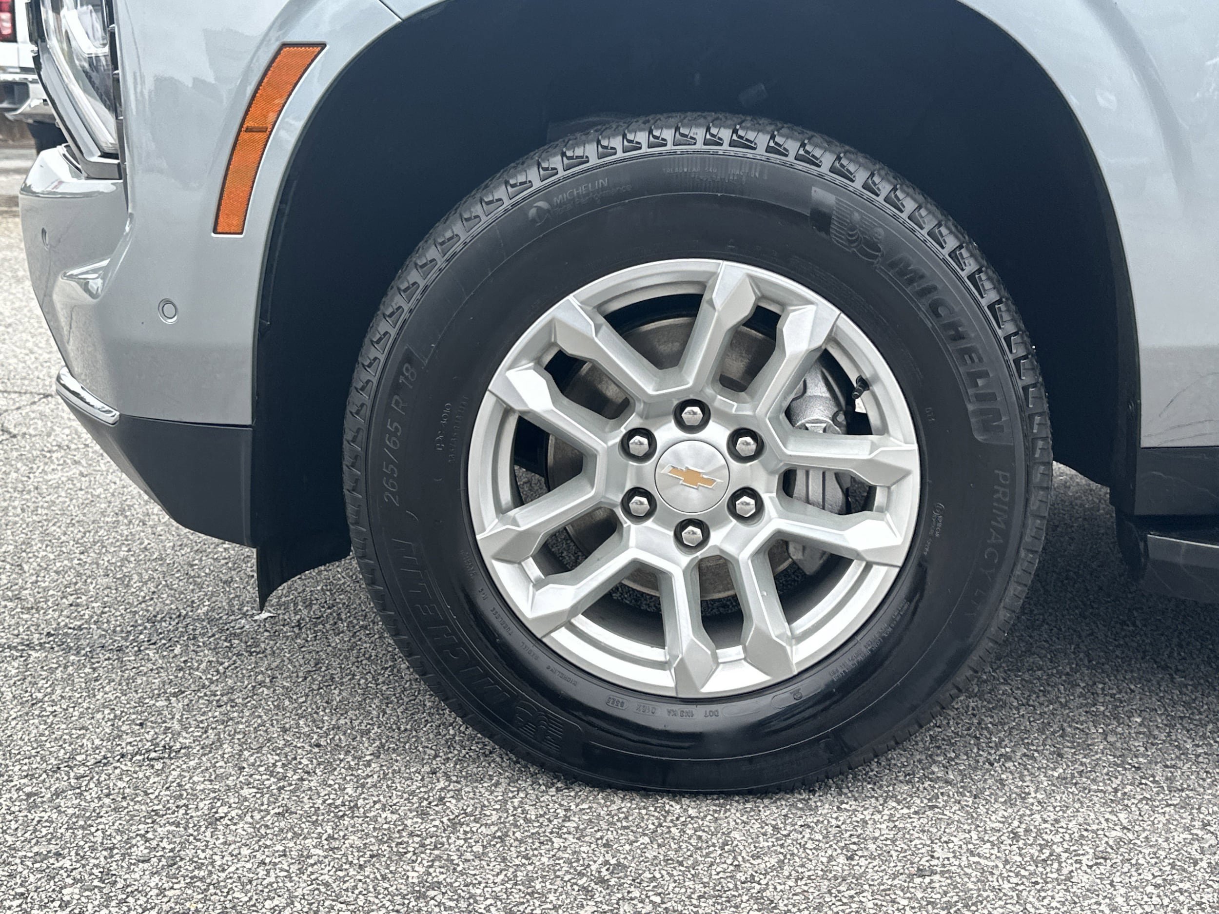 Used 2025 Chevrolet Tahoe LT RWD image 11