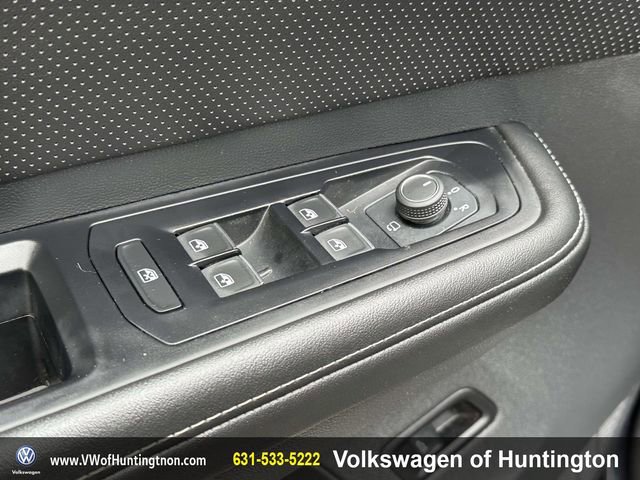 Certified 2025 Volkswagen Atlas Cross Sport SEL Premium R-Line image 16