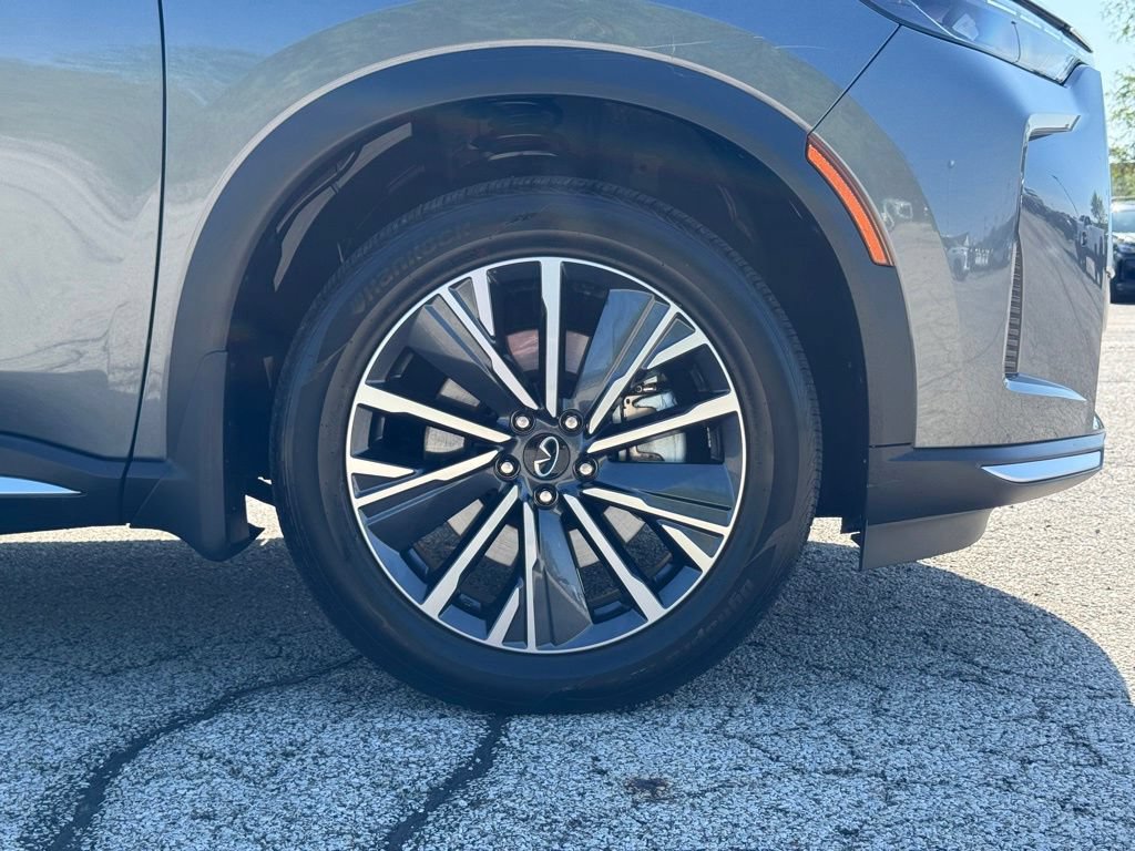 Certified 2026 INFINITI QX60 Luxe w/ Cargo Package AWD/4WD image 11
