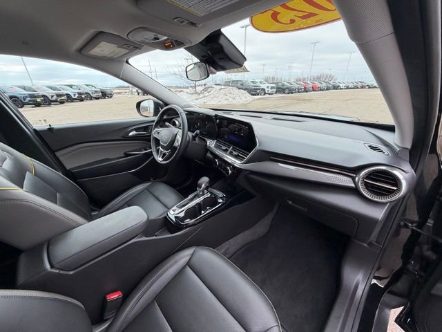 Used 2025 Chevrolet Trax ACTIV image 22