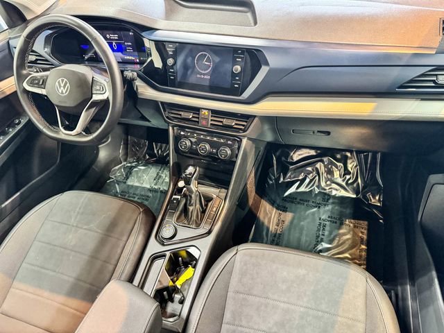 Used 2024 Volkswagen Taos SE w/ Panoramic Sunroof Package image 37