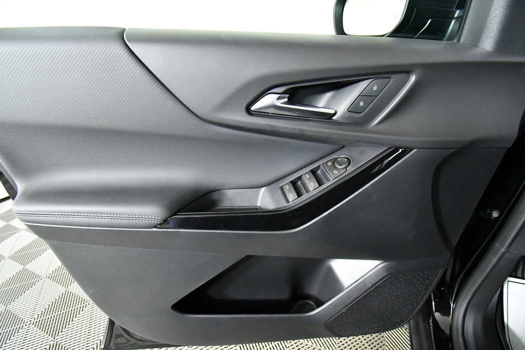 New 2026 Chevrolet Equinox LT w/ Safety and Technology Package image 21