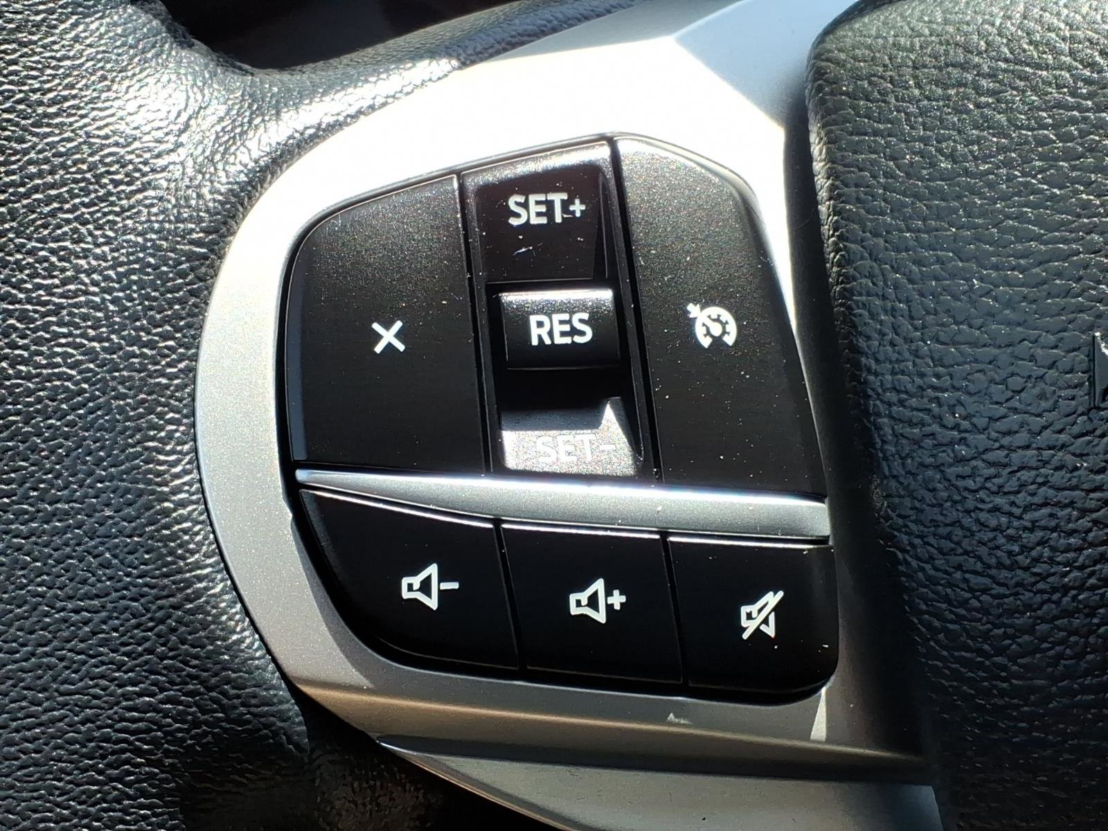 Certified 2022 Ford Explorer XLT AWD/4WD image 13