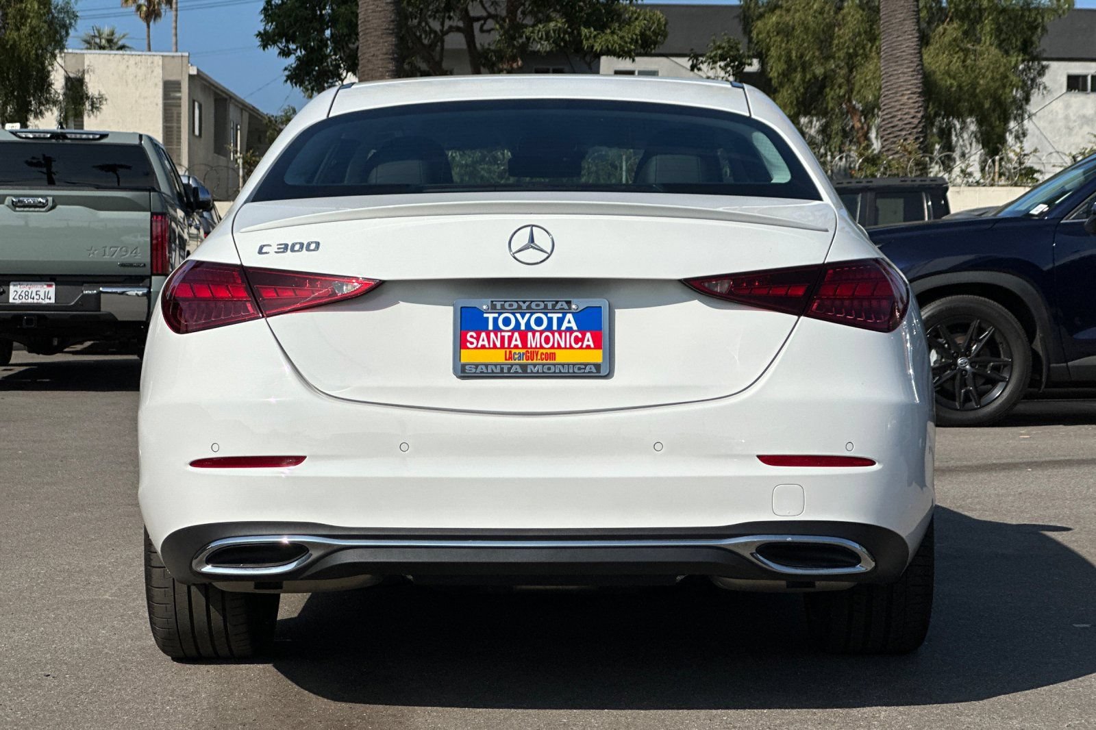 Used 2023 Mercedes-Benz C 300 Sedan image 5