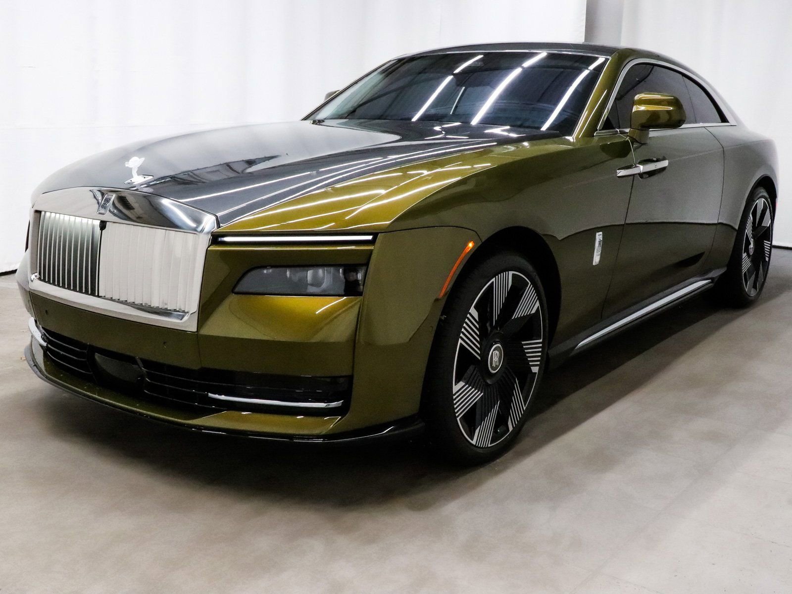 Used 2024 Rolls-Royce Spectre w/ Spectre Launch Package image 3