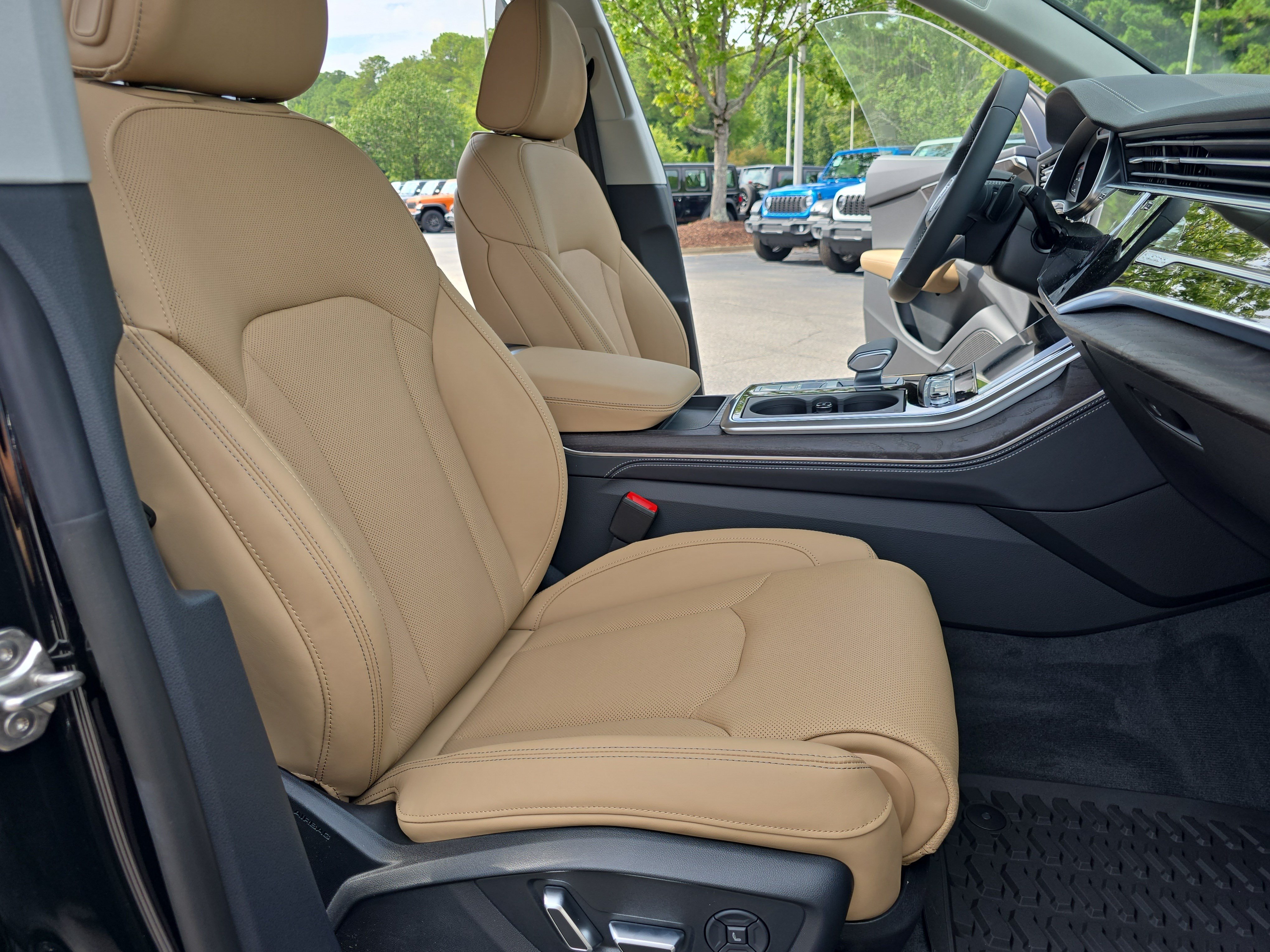 New 2027 Audi Q8 Prestige AWD/4WD image 10