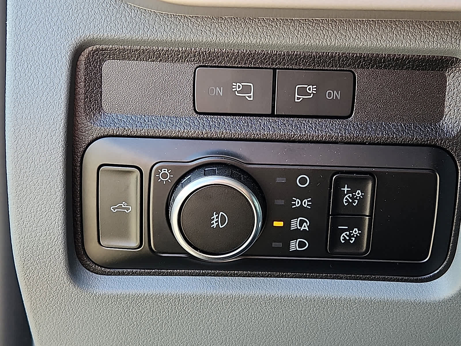 Used 2024 Ford F250 XLT w/ FX4 Off-Road Package image 24