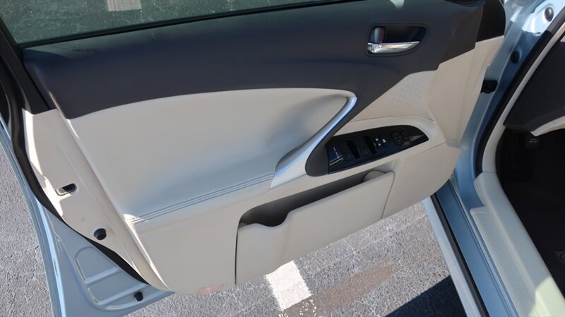 Used 2012 Lexus IS 250 RWD image 12