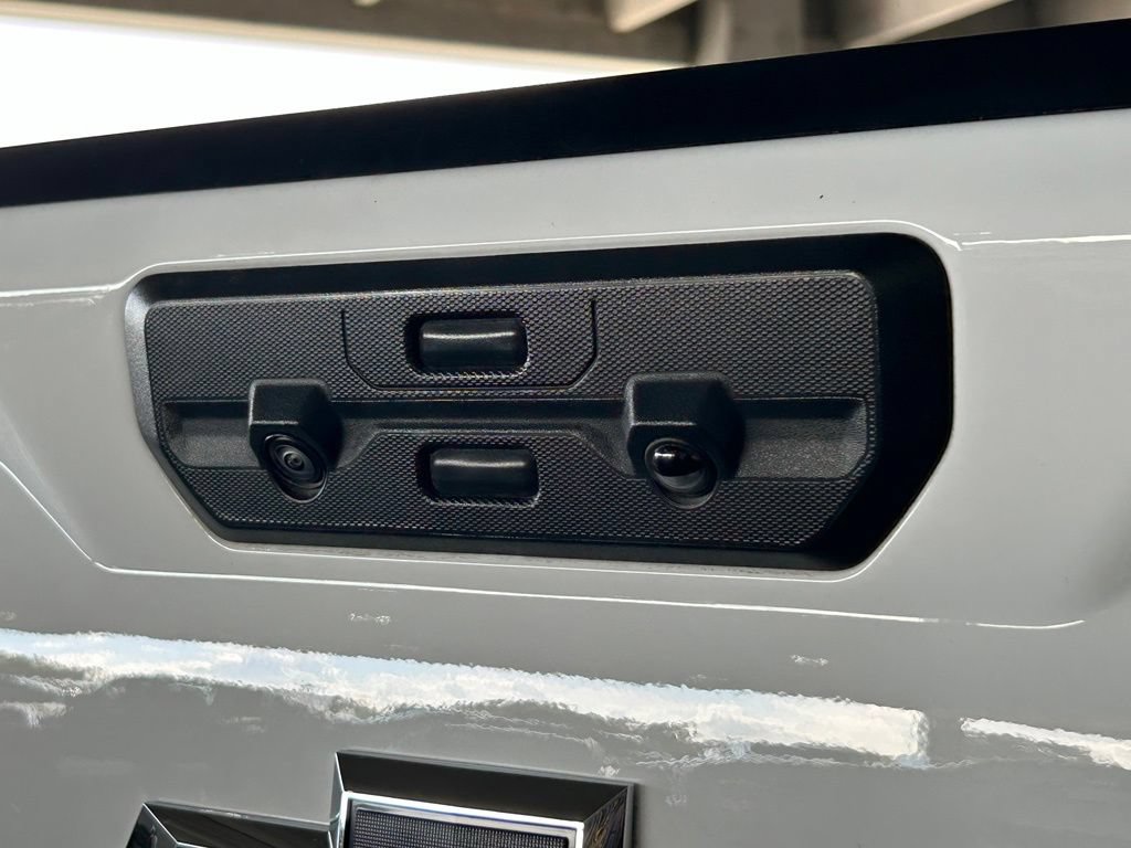 Used 2025 Chevrolet Silverado 1500 ZR2 w/ Technology Package AWD/4WD image 50