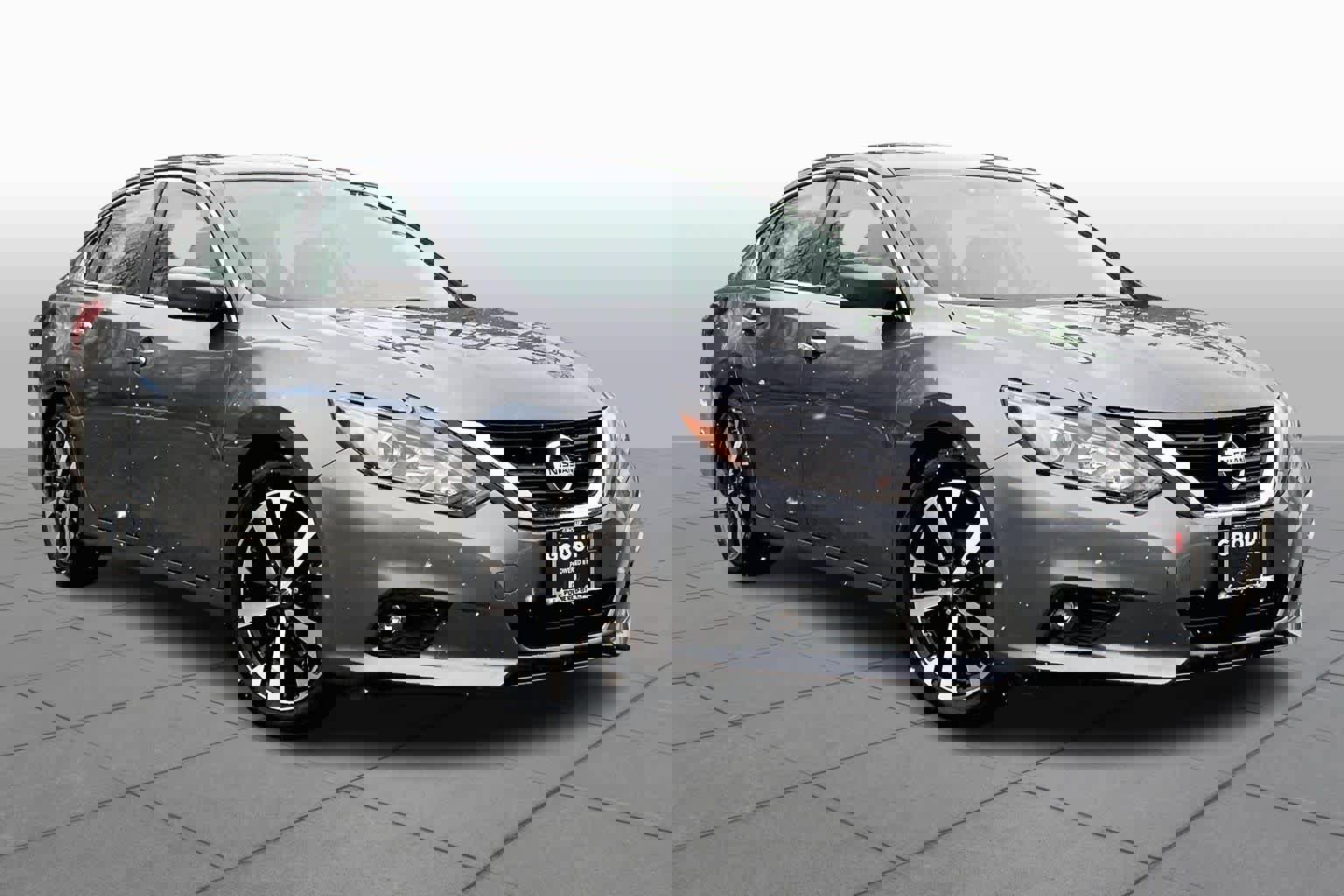 Used 2017 Nissan Altima 3.5 SR image 3