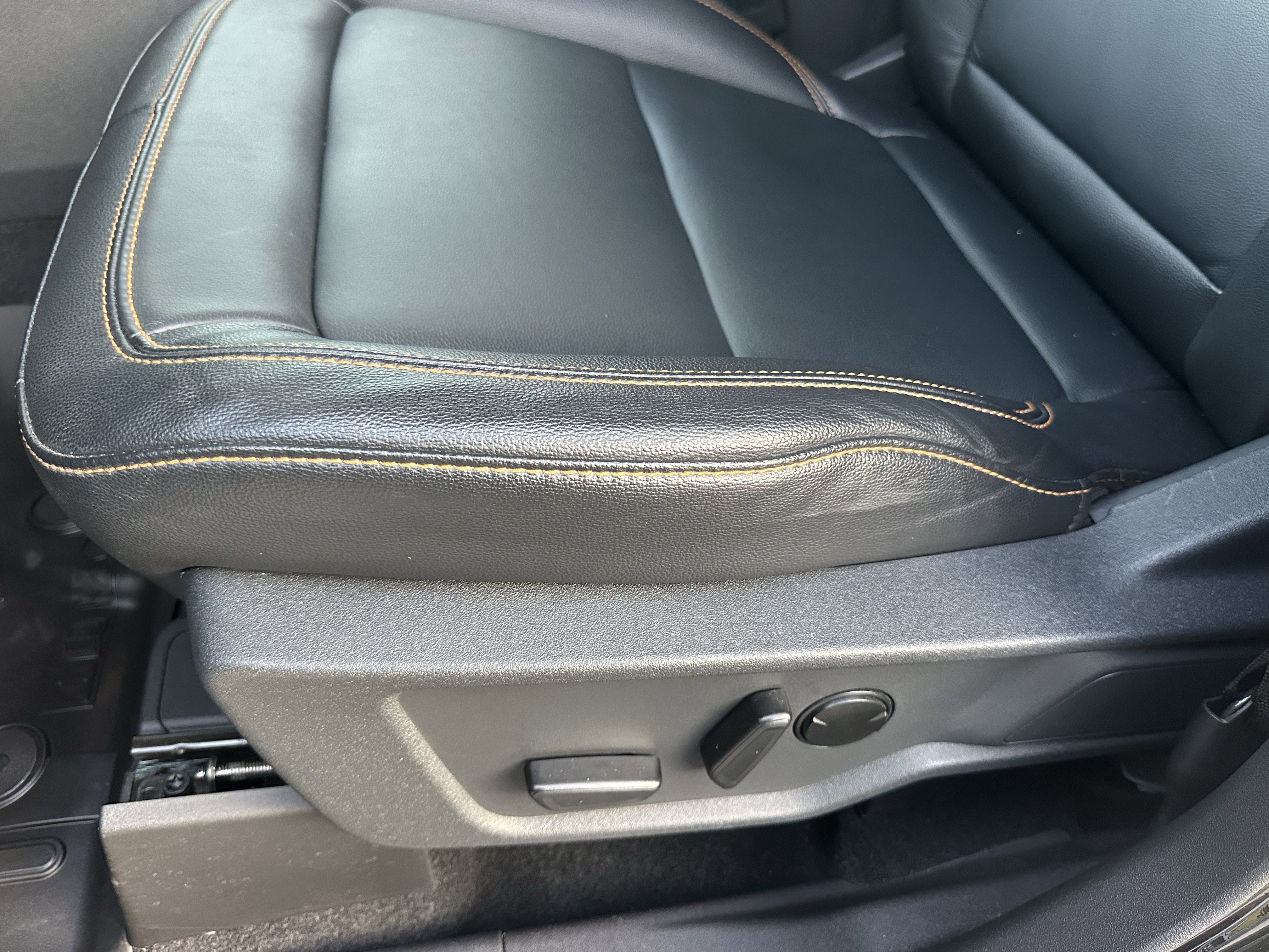 Used 2023 Ford Bronco Badlands image 32