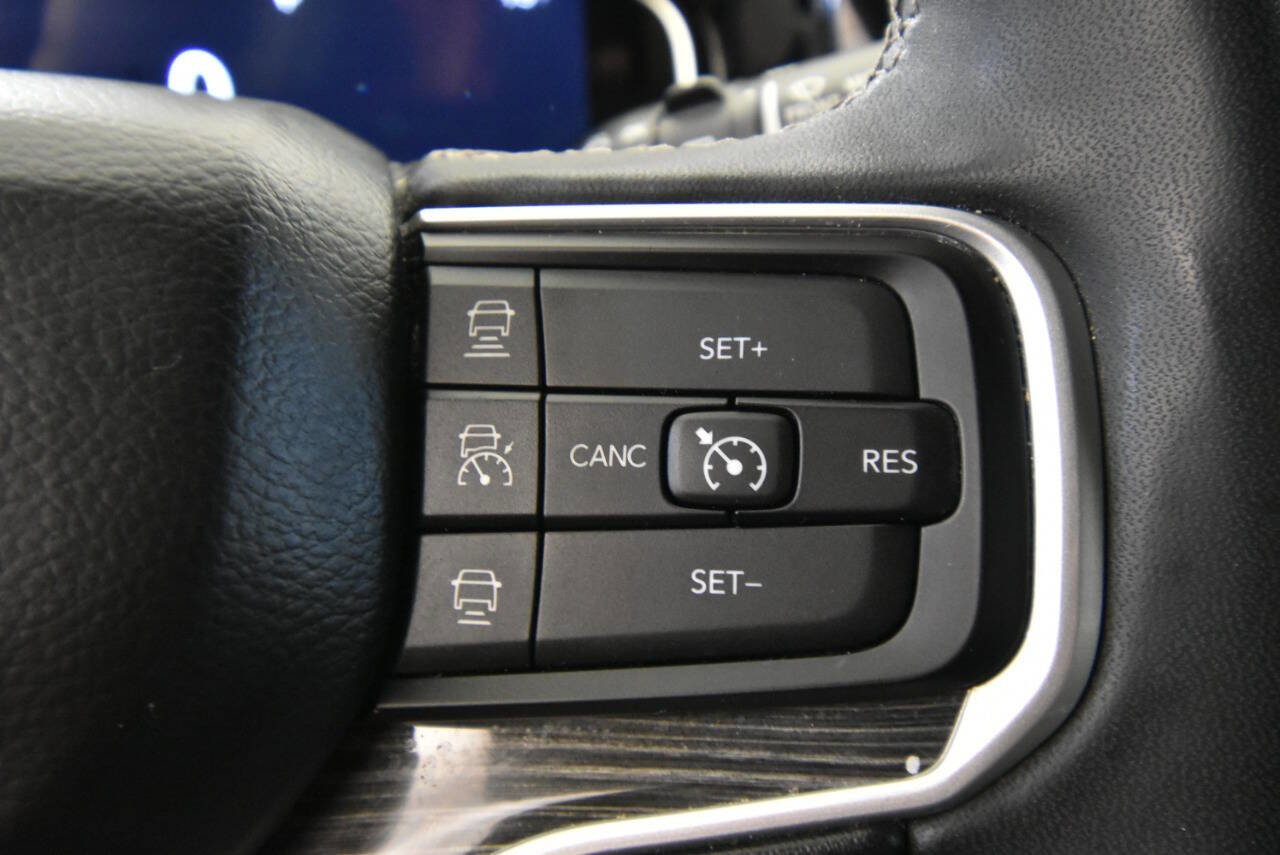 Used 2022 Jeep Wagoneer Series II AWD/4WD image 27
