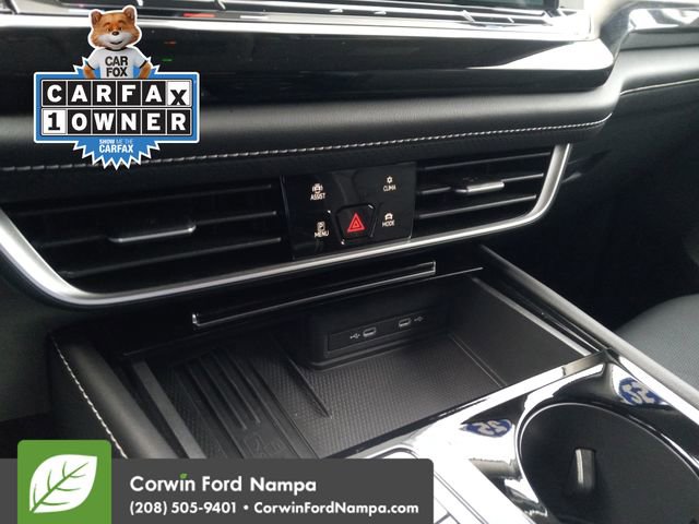 Used 2025 Volkswagen Atlas SE image 17