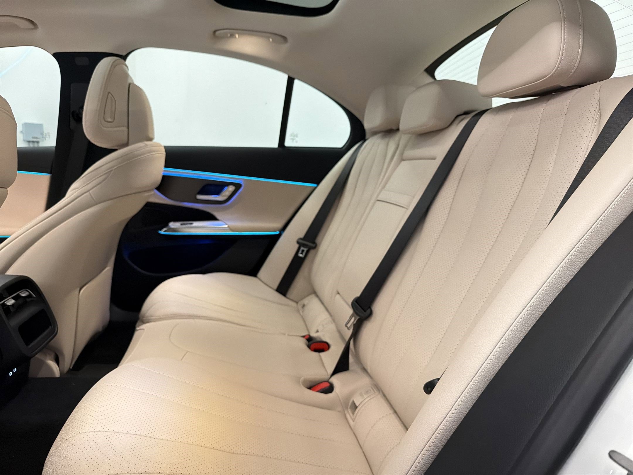 New 2026 Mercedes-Benz E 350 Sedan image 27