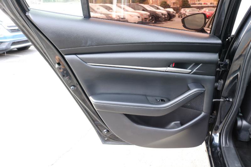 Used 2020 MAZDA MAZDA3 AWD Sedan w/ Select Package image 11