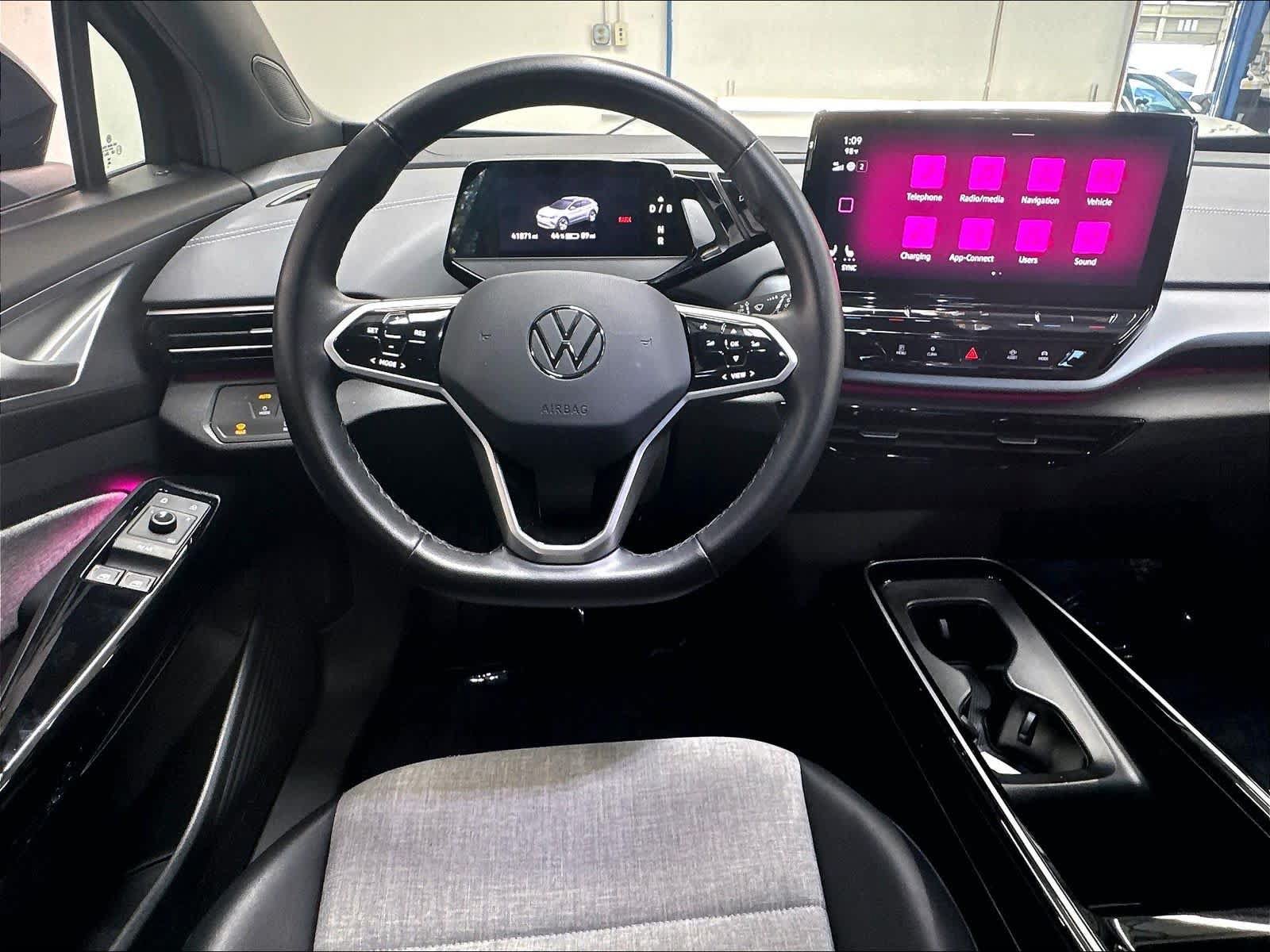 Used 2023 Volkswagen ID.4 Pro RWD image 11