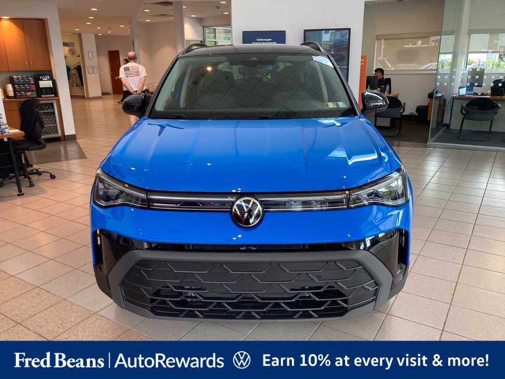 New 2026 Volkswagen Taos SE AWD/4WD image 2