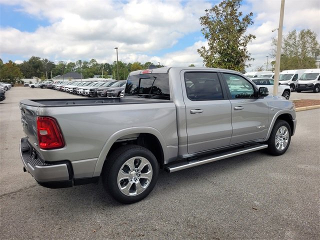 New 2026 RAM 1500 4x4 Crew Cab image 15