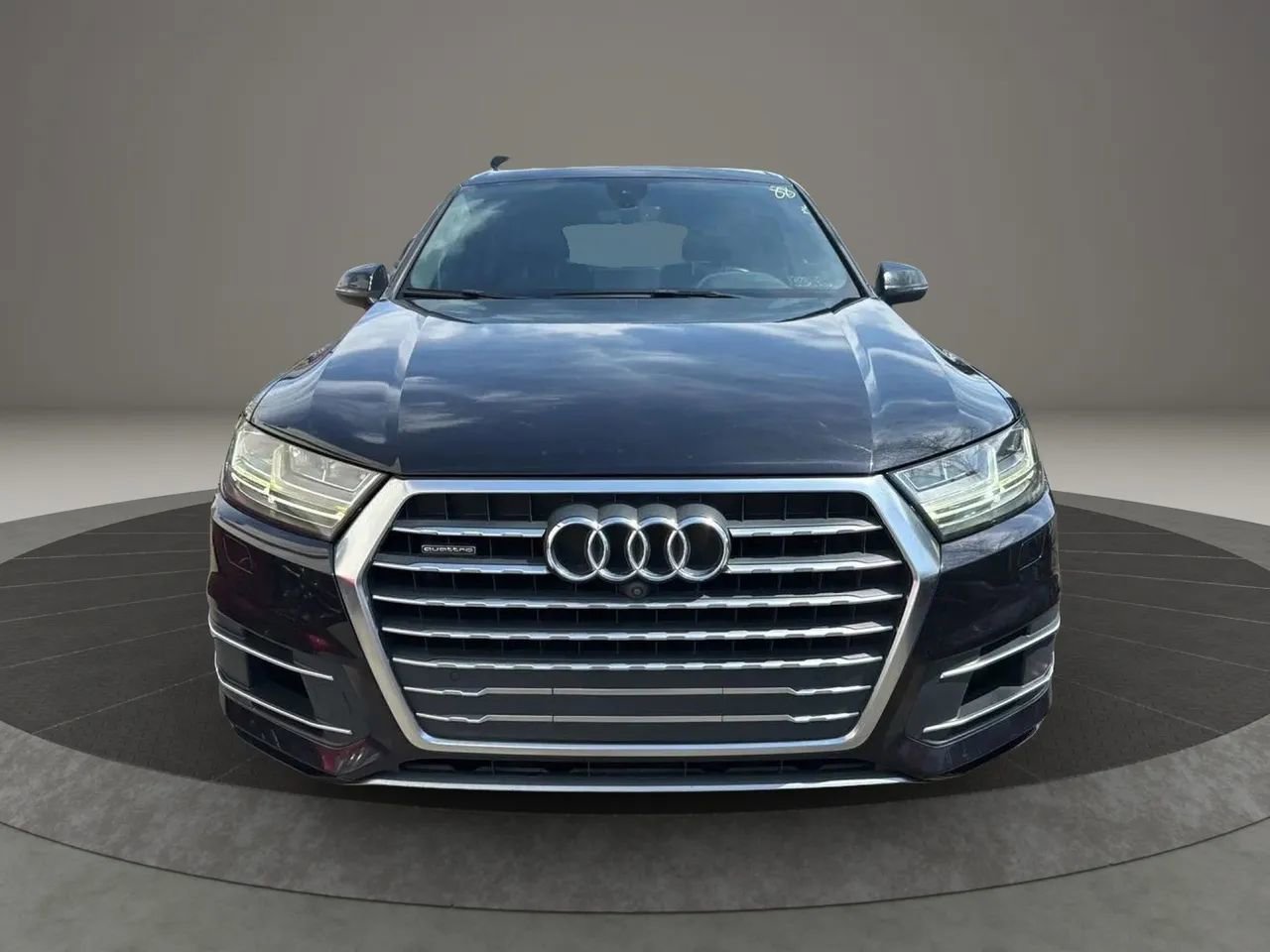 Used 2017 Audi Q7 3.0T Premium Plus w/ Premium Plus Package AWD/4WD image 2