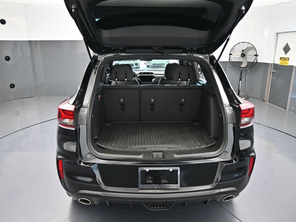 Used 2023 Chevrolet TrailBlazer RS w/ Convenience Package image 36