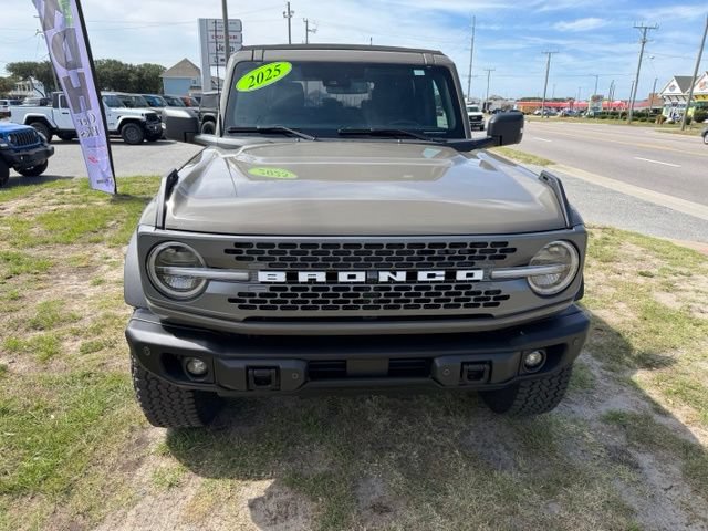 Used 2025 Ford Bronco Badlands AWD/4WD image 2
