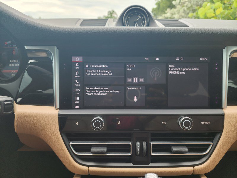 Used 2023 Porsche Macan image 14