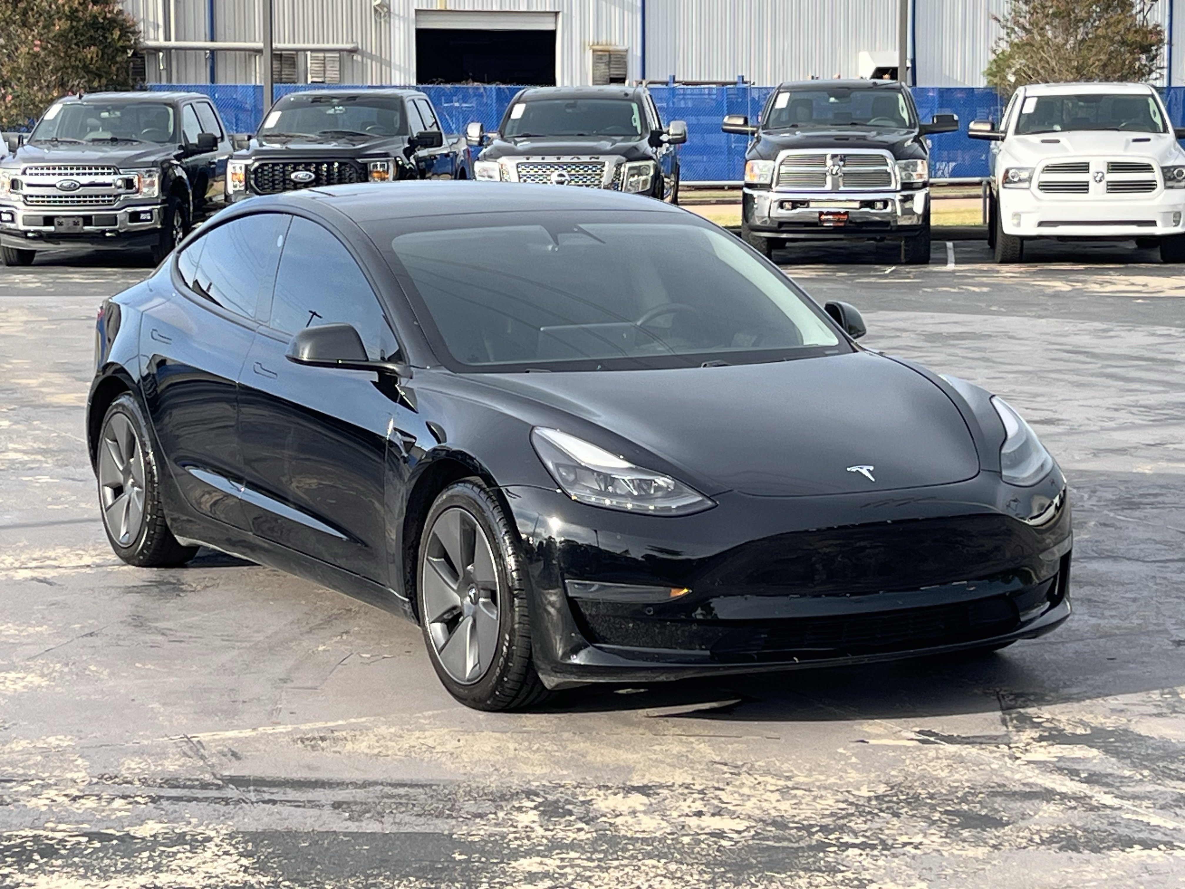 Used 2021 Tesla Model 3 Standard Range Plus RWD image 5