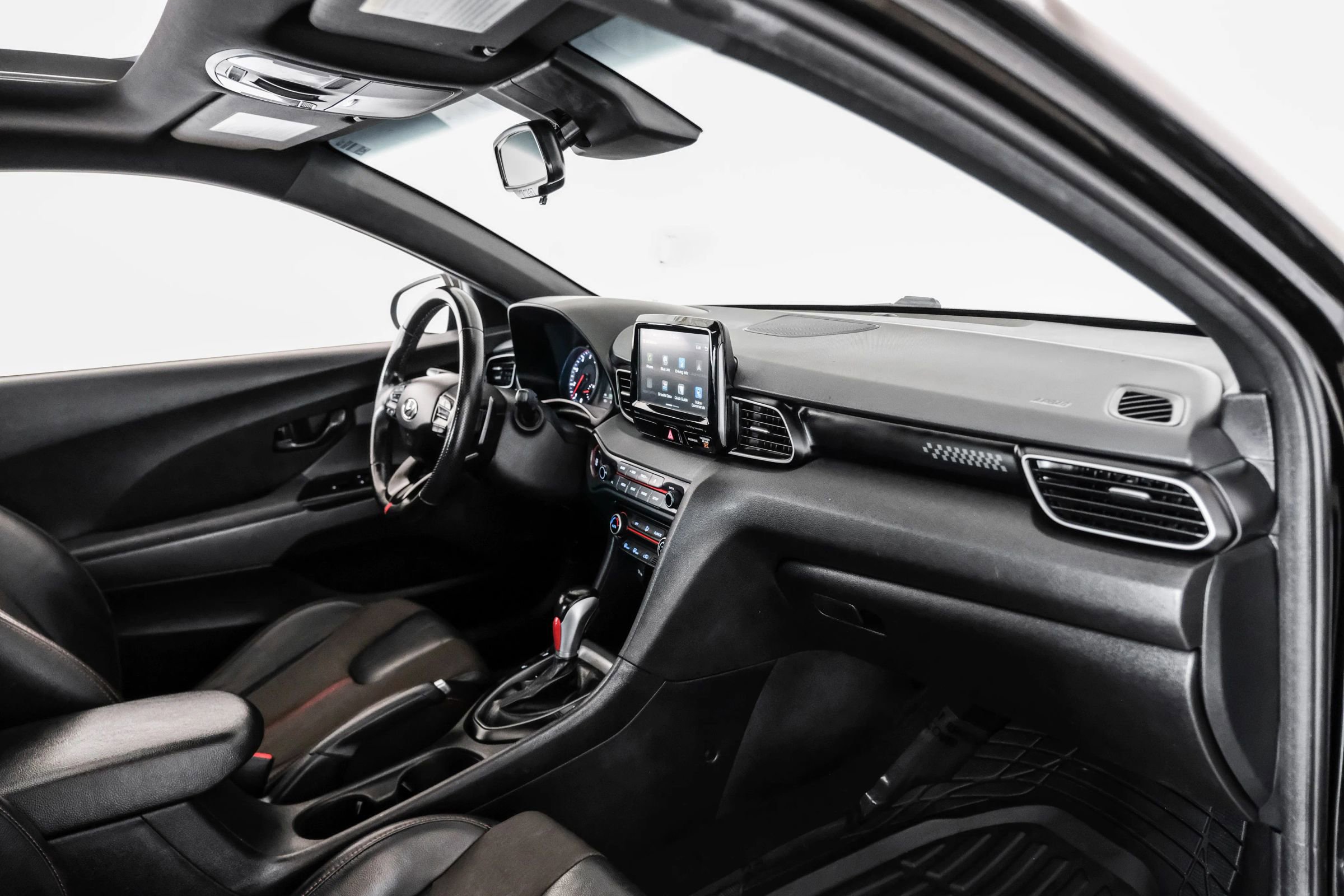 Used 2020 Hyundai Veloster Turbo FWD image 14