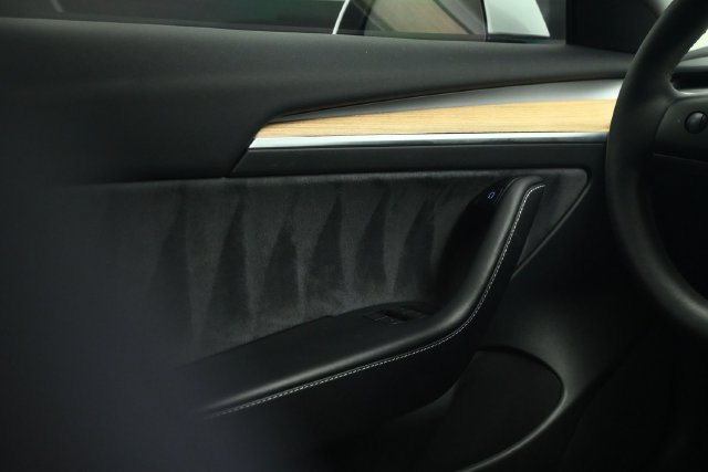 Used 2023 Tesla Model 3 Standard Range RWD image 39