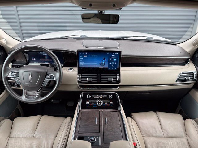 Used 2024 Lincoln Navigator Reserve AWD/4WD image 17