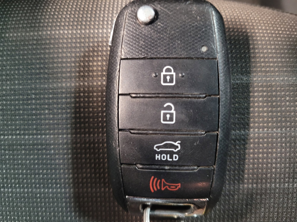 Used 2016 Kia Forte LX image 32