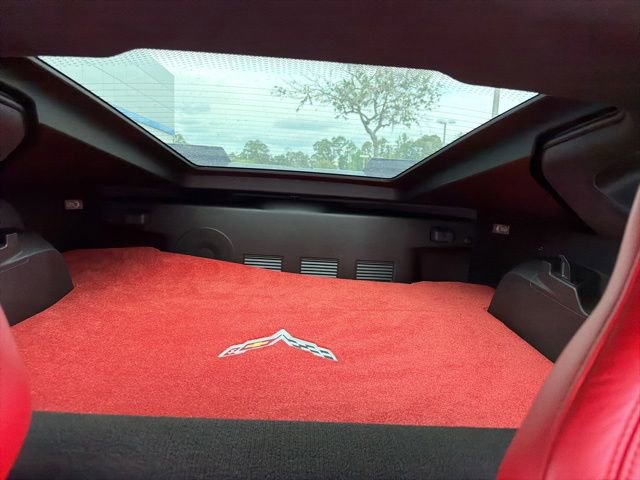 Used 2015 Chevrolet Corvette Z06 w/ 3LZ Preferred Equipment Group RWD image 11
