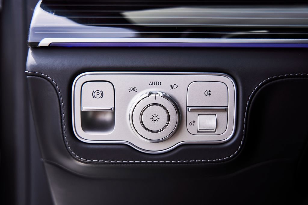 Used 2024 Mercedes-Benz Maybach GLS 600 4MATIC image 60