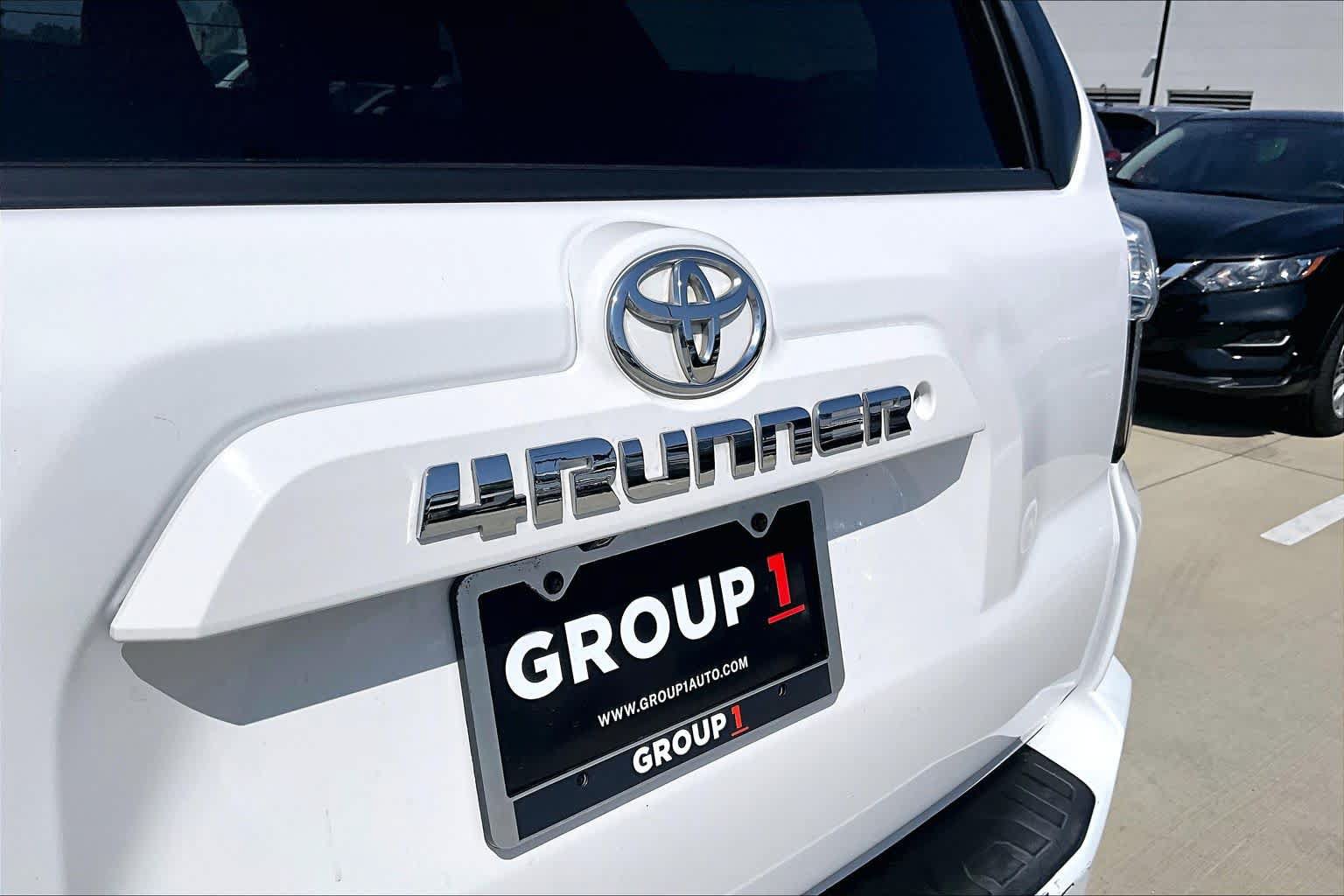 Used 2017 Toyota 4Runner SR5 RWD image 30