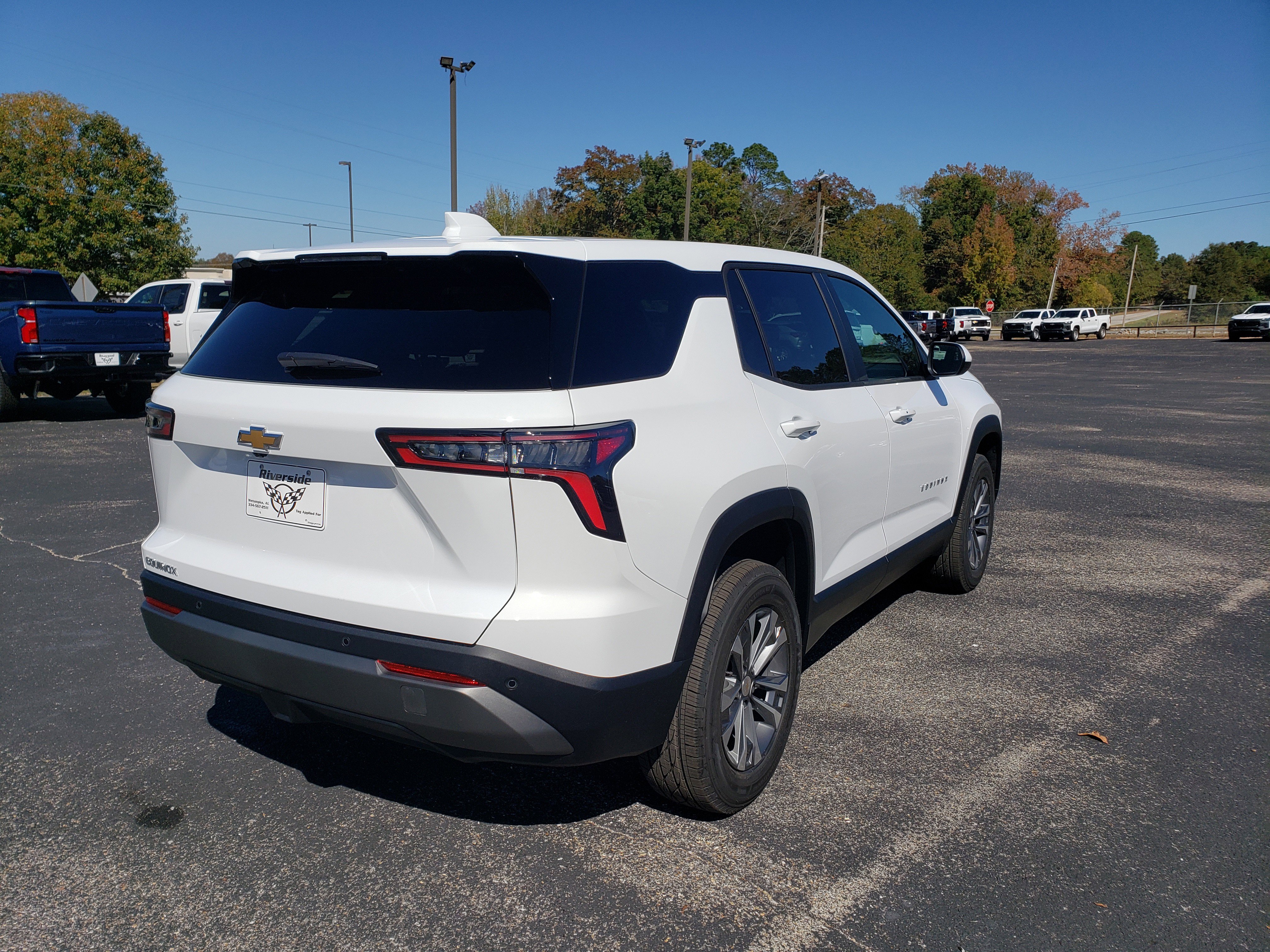 New 2026 Chevrolet Equinox LT w/ Convenience Package II image 3
