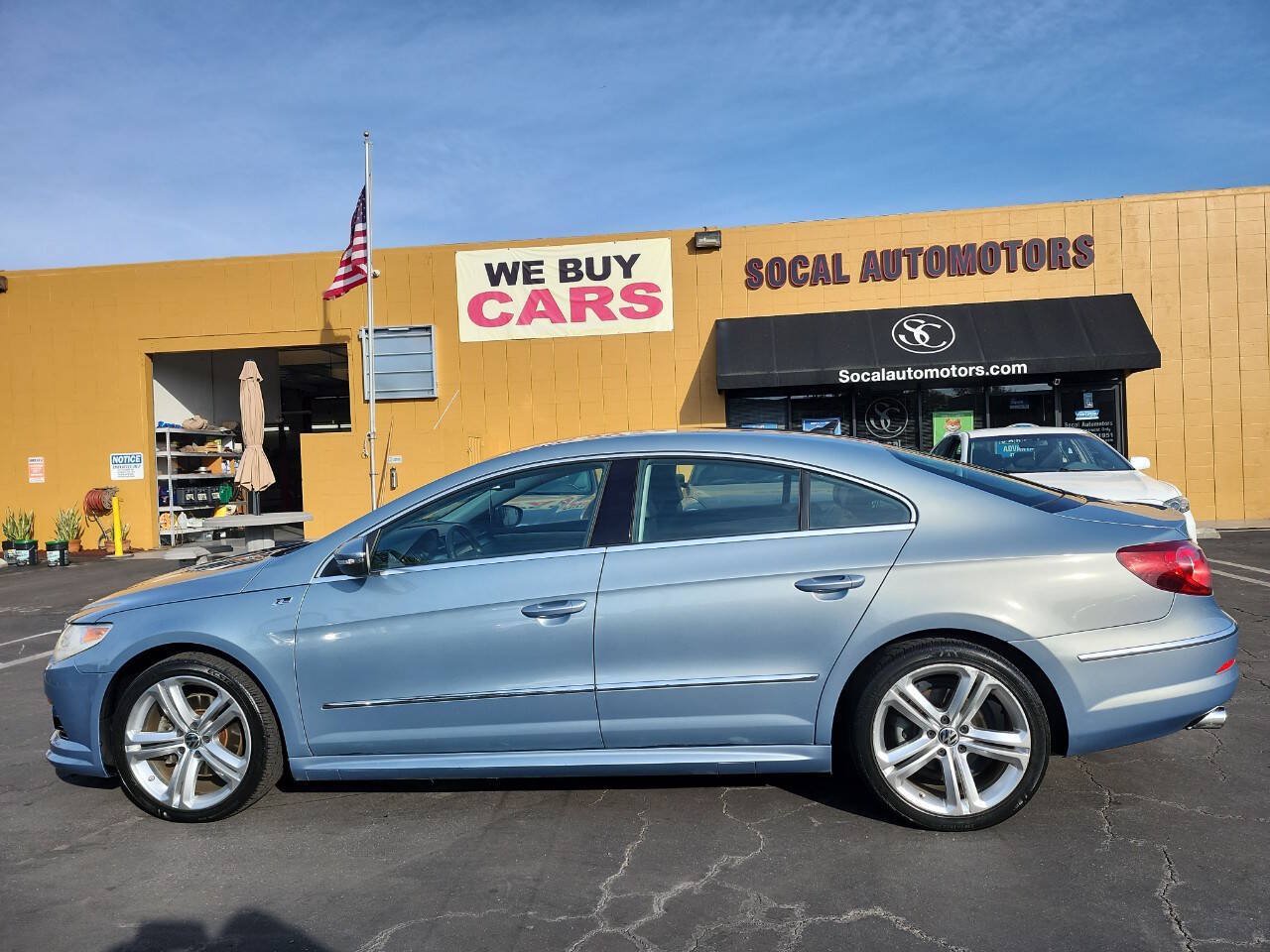 Used 2012 Volkswagen CC R-Line FWD image 2