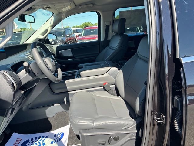 New 2026 Ford Expedition Active AWD/4WD image 19