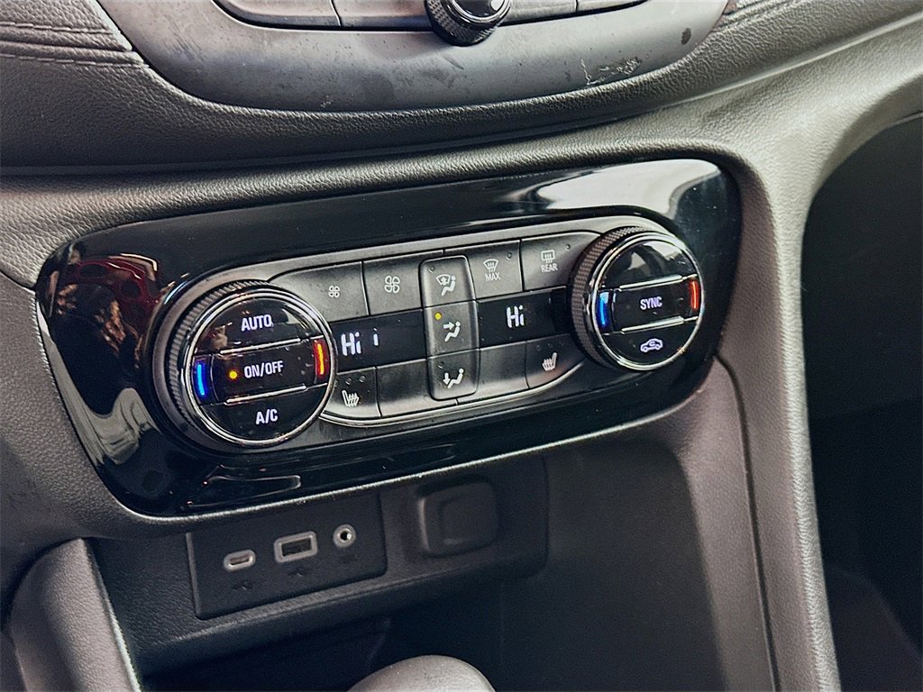 Used 2023 Buick Encore GX Select w/ Sport Touring Package image 15