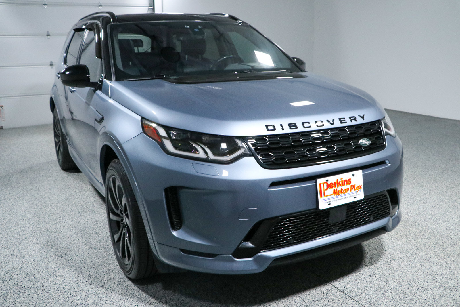 Used 2020 Land Rover Discovery Sport HSE R-Dynamic AWD/4WD image 5
