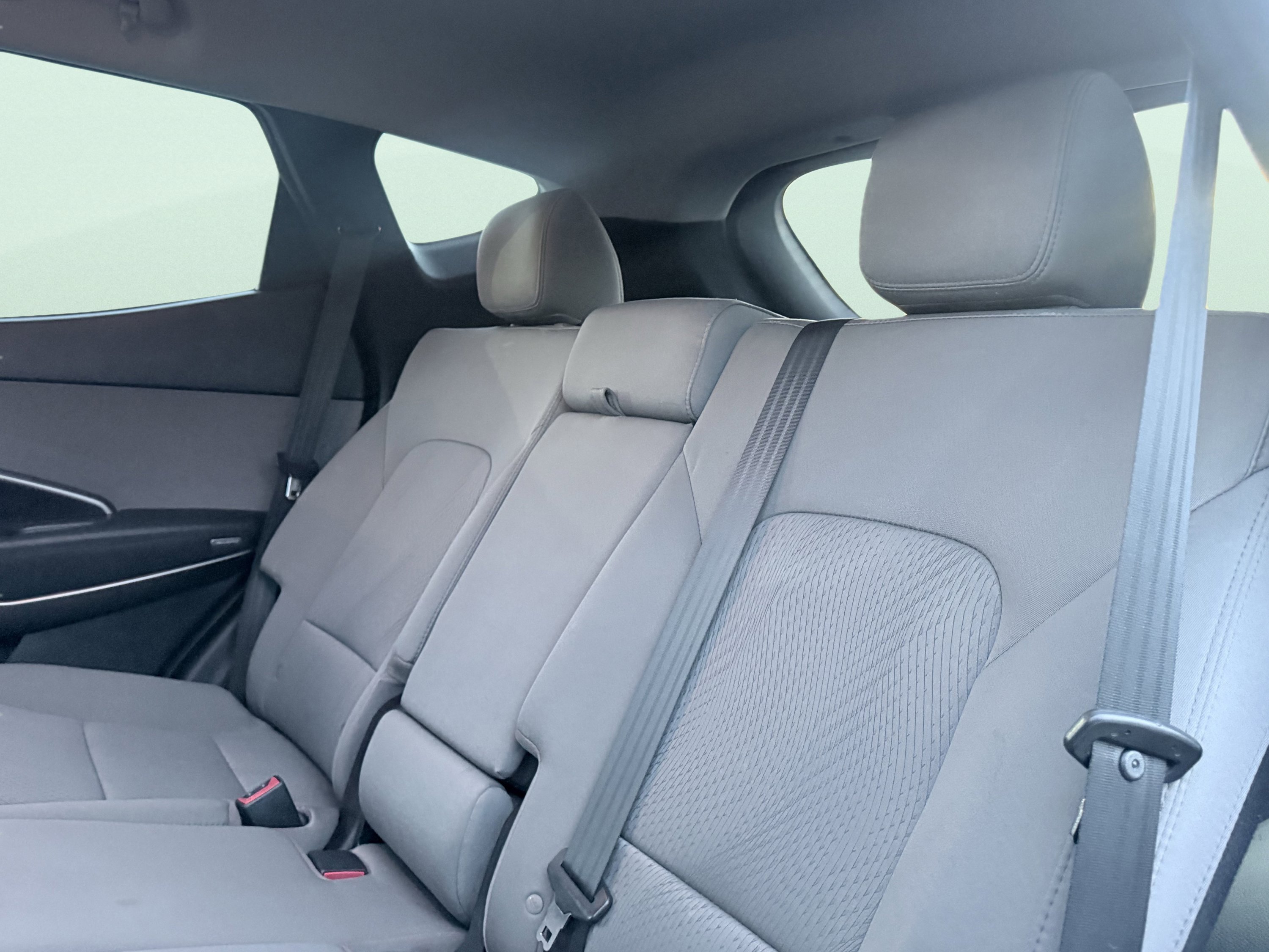 Used 2017 Hyundai Santa Fe Sport FWD image 31