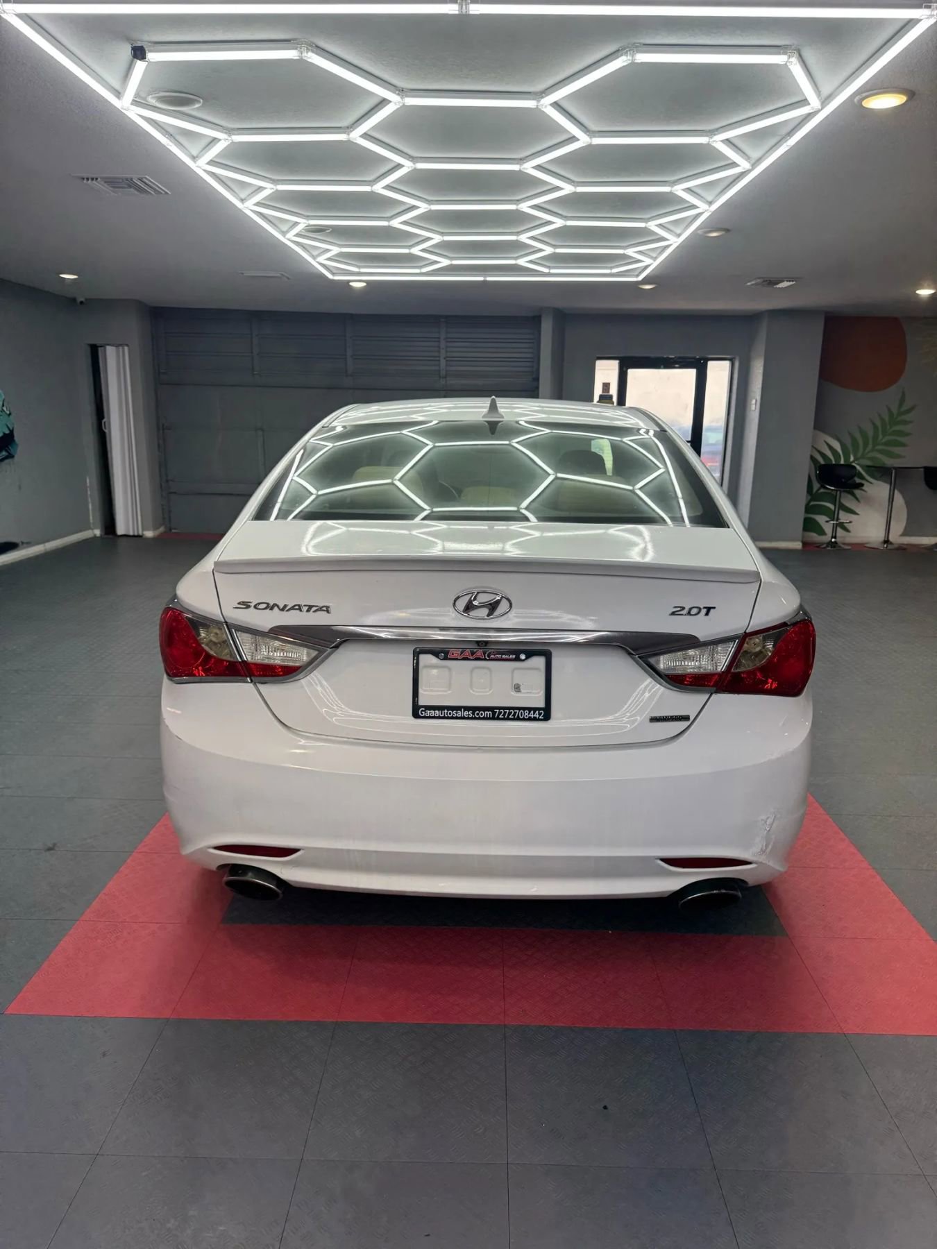 Used 2011 Hyundai Sonata Limited w/ Navigation Pkg 5 image 6