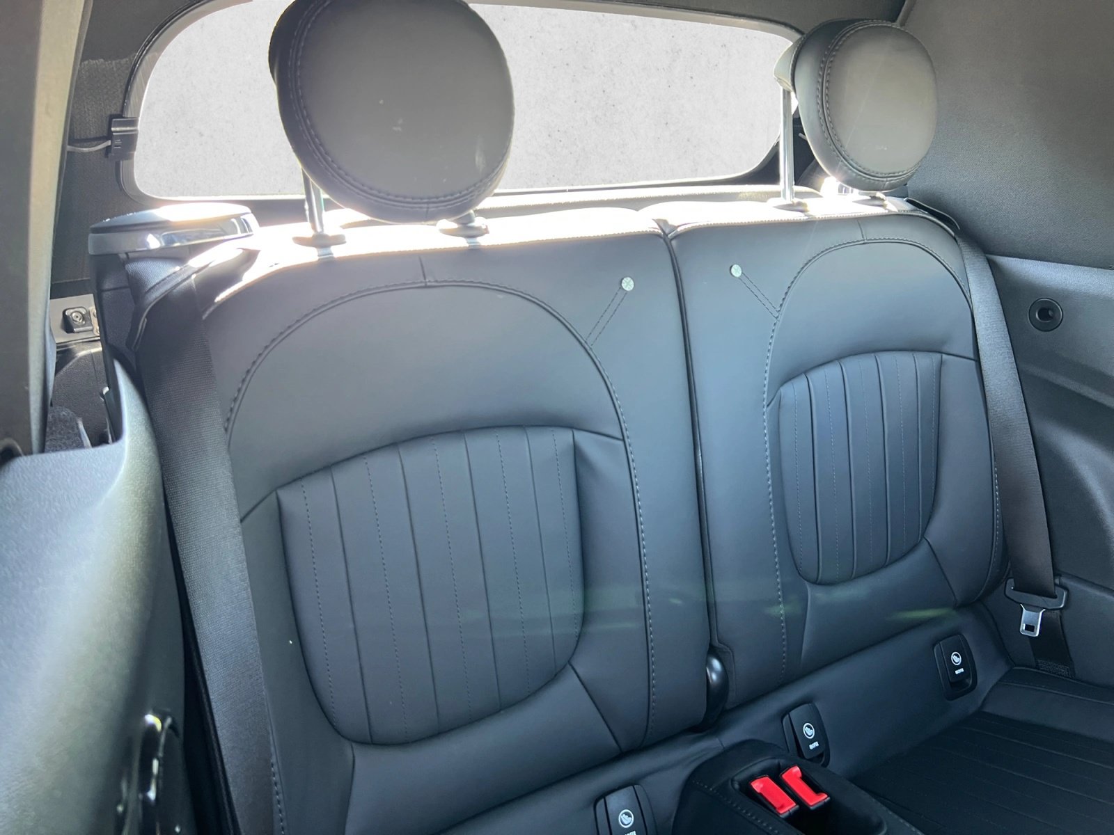 Used 2024 MINI Cooper S w/ Seaside Edition FWD image 24