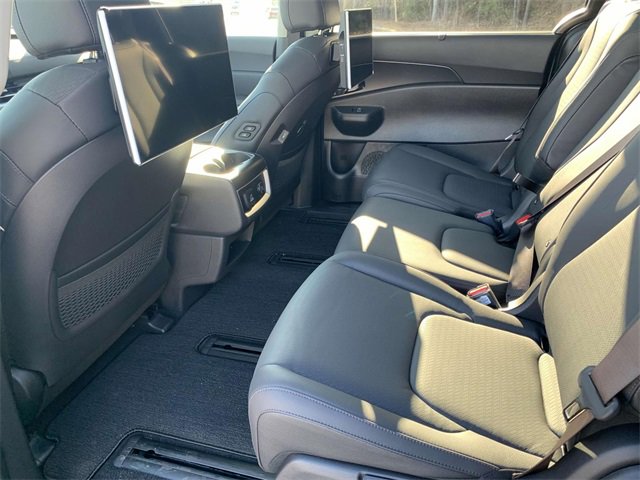 New 2025 Kia Carnival SX Prestige image 10