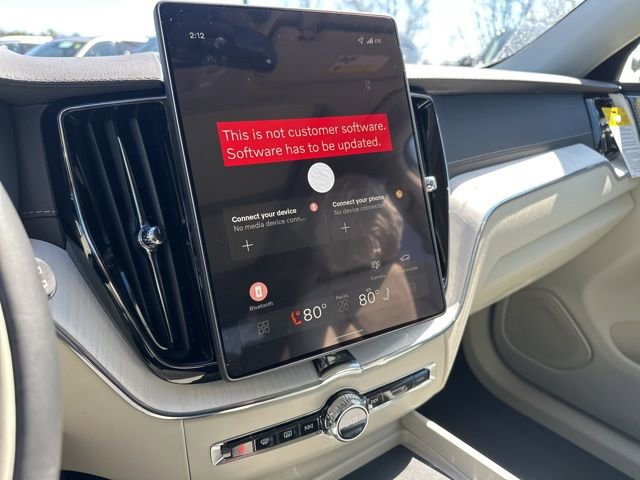 New 2026 Volvo XC60 T8 Ultra w/ Protection Package Premier image 16