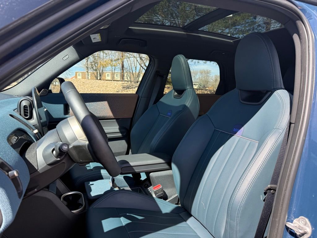 Used 2025 MINI Cooper Countryman S w/ Comfort Package Max image 16