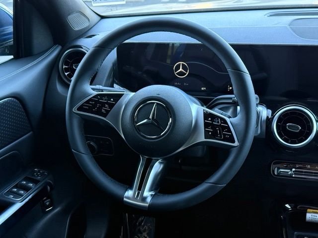 New 2026 Mercedes-Benz GLB 250 4MATIC image 18